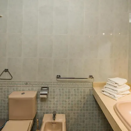 Apartment Residencial El Conde #11 *